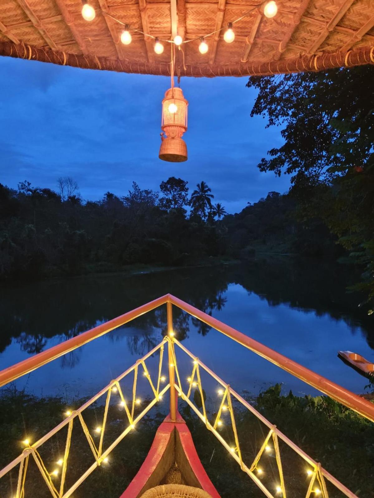테카디 Noah'S Nest Tree House 아파트 외부 사진